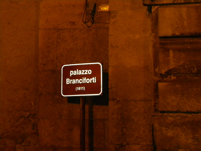 122 EN013.jpg